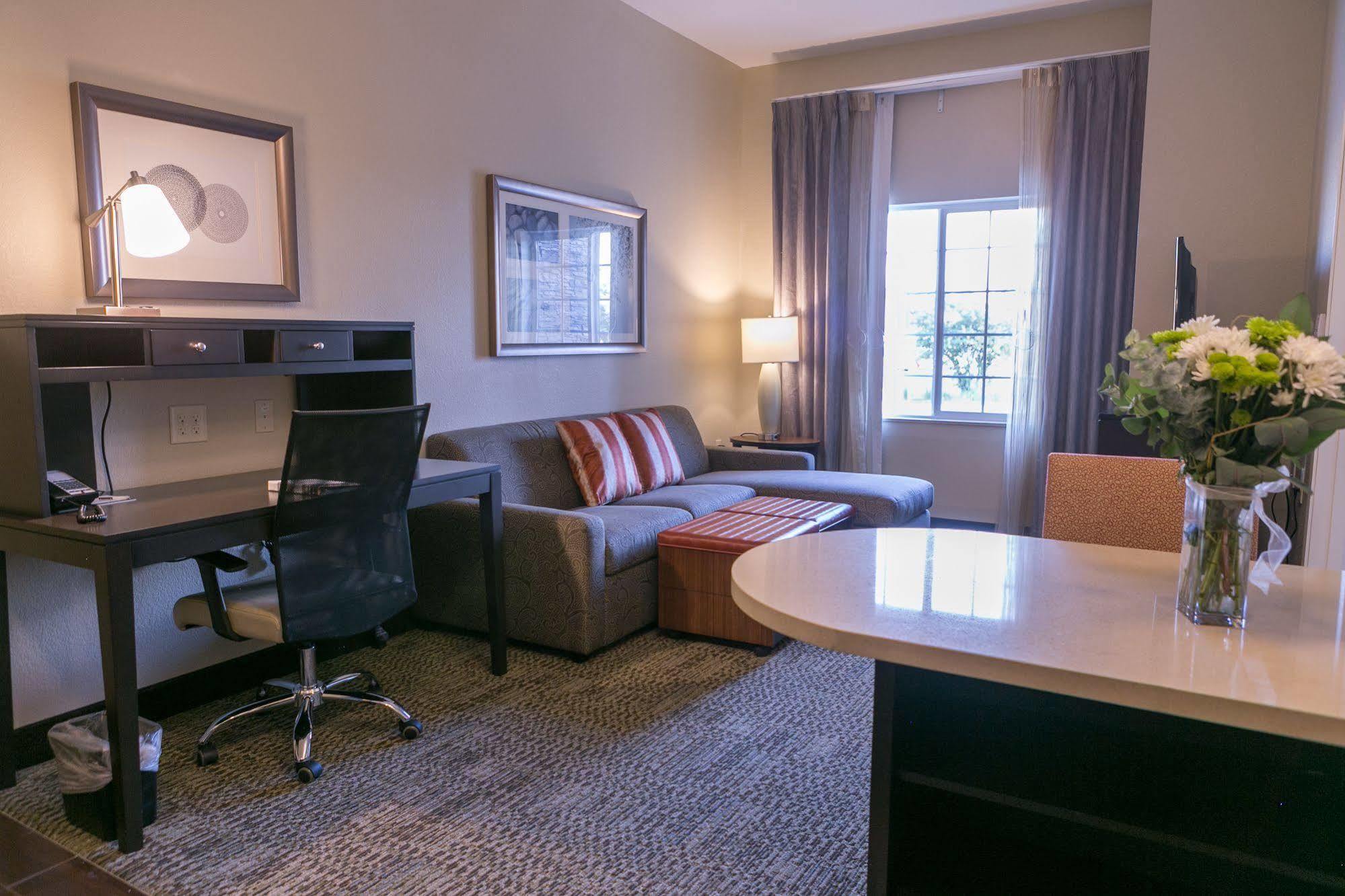 Staybridge Suites Austin North - Parmer Lane By Ihg Екстериор снимка